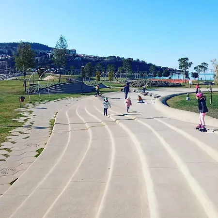 度假居 Sirena Floating House 波尔托罗