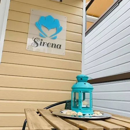 Sirena Floating House Ferienhaus *