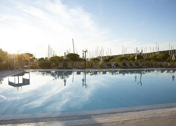 Casa de Férias Sirena Floating House *